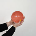 Carica l'immagine nel visualizzatore della galleria, POPPY | Ciotola Ergonomica in Ceramica per Gatti