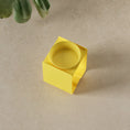 Load image into Gallery viewer, Kit Large Giallo Pastello - Alzaciotole BILL Puro Large + Ciotola POP in Maiolica