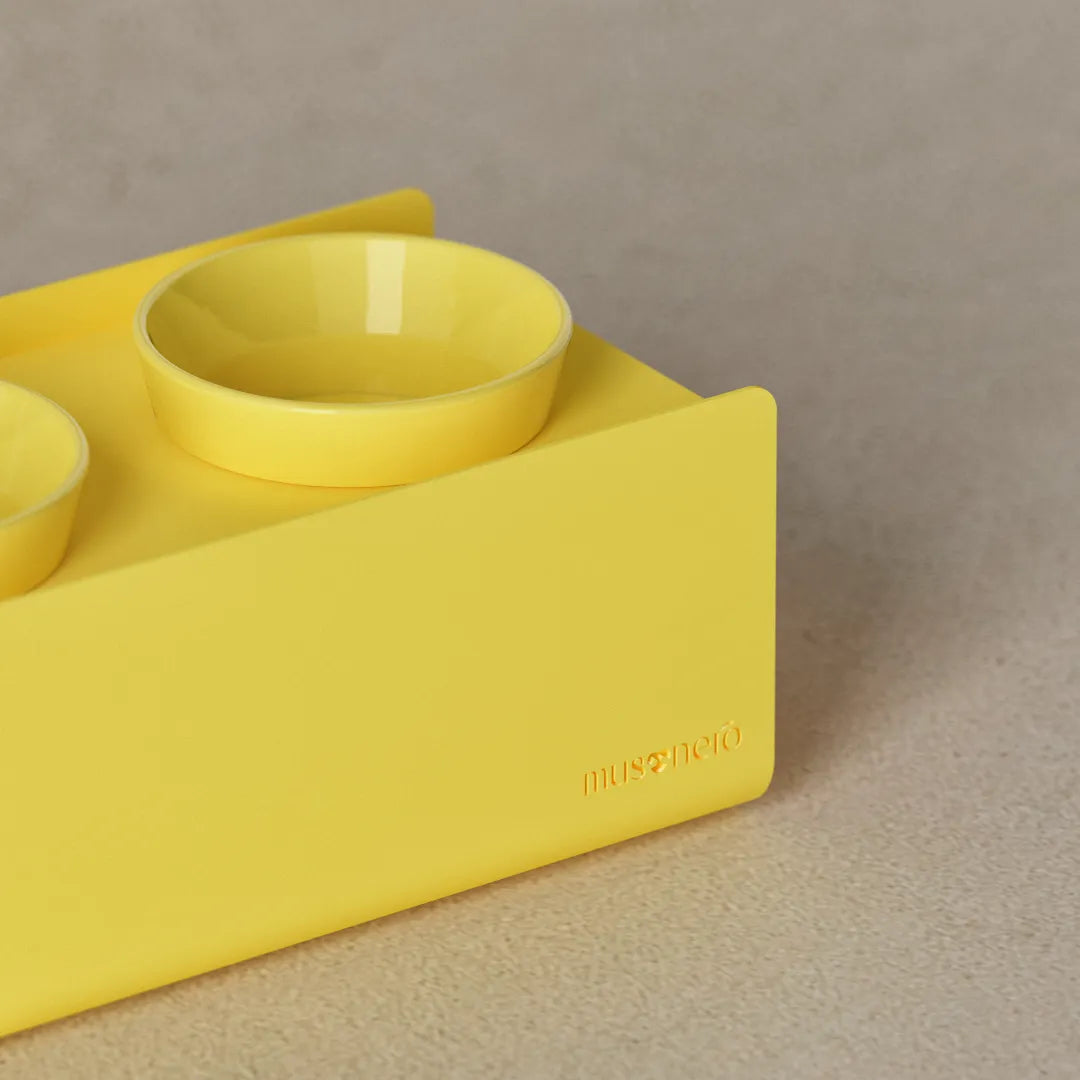 Kit Small Giallo Pastello - Alzaciotole BILL Puro Small + Ciotole POP in Maiolica